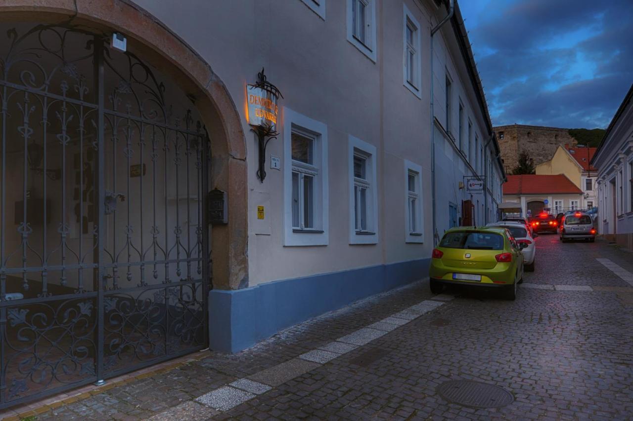 Demetrovics Udvarhaz Эгер Экстерьер фото